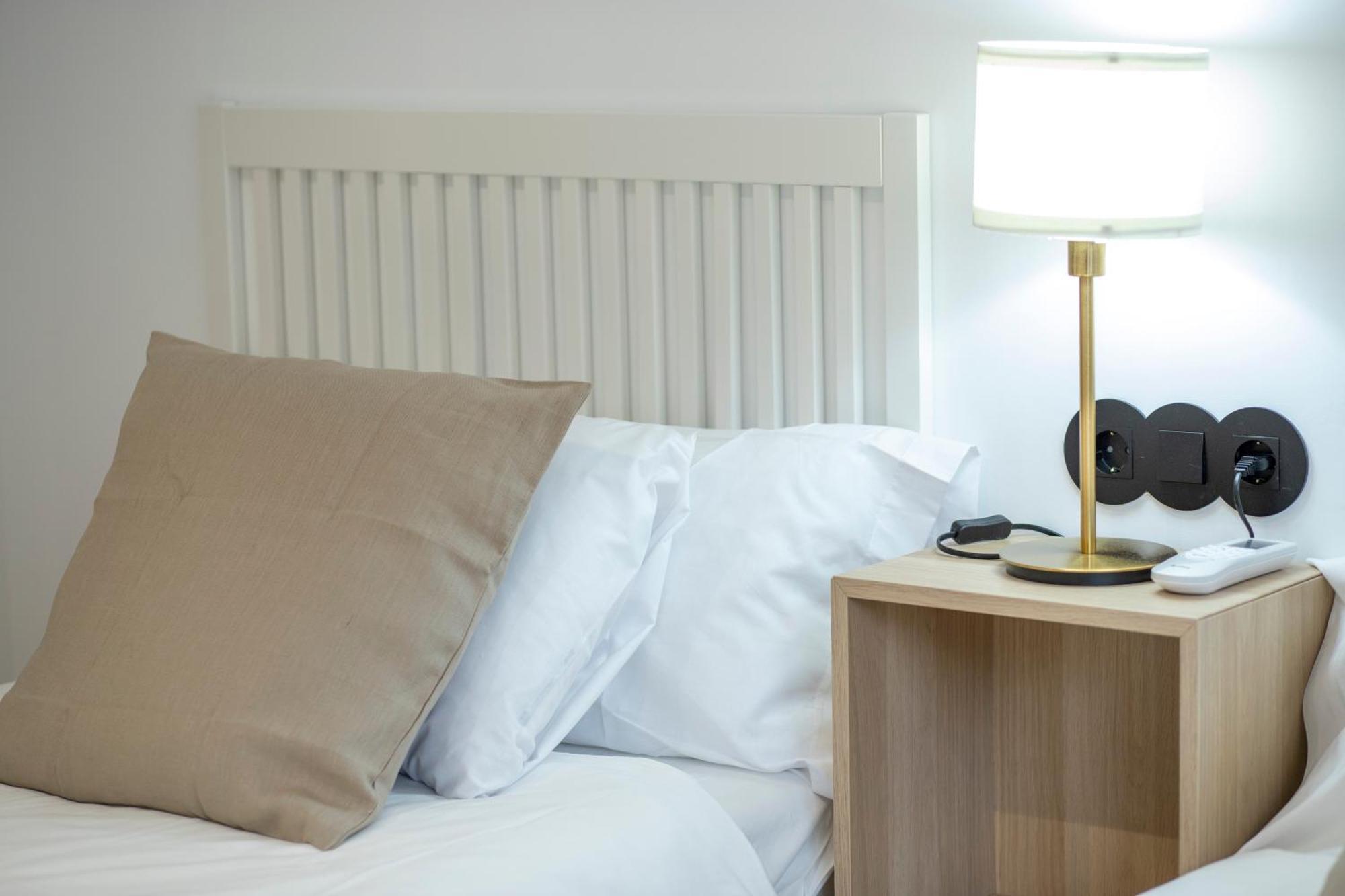 Apartamentos Mlc Ciudad De Linares Linares  Bagian luar foto