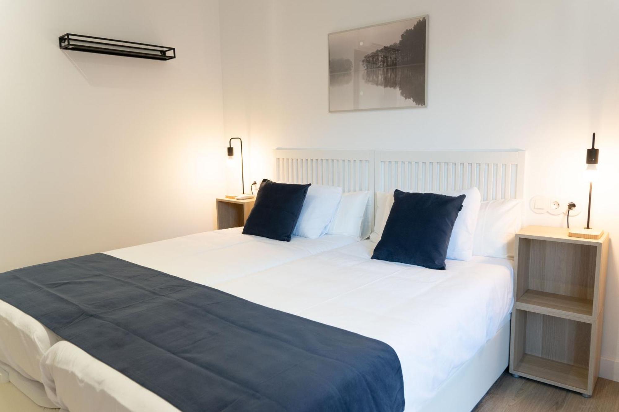 Apartamentos Mlc Ciudad De Linares Linares  Bagian luar foto