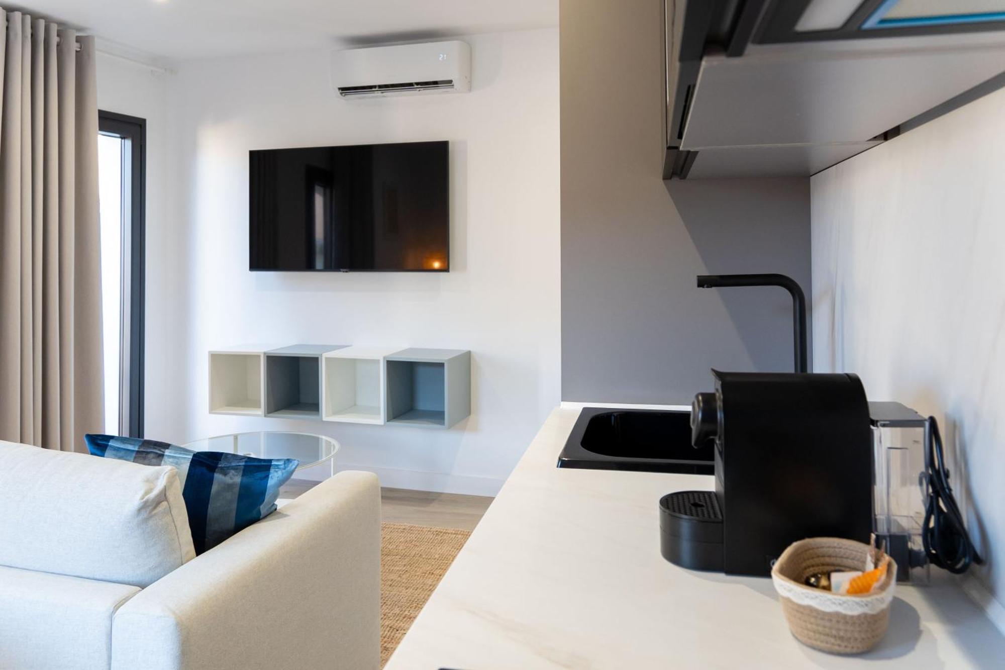 Apartamentos Mlc Ciudad De Linares Linares  Bagian luar foto