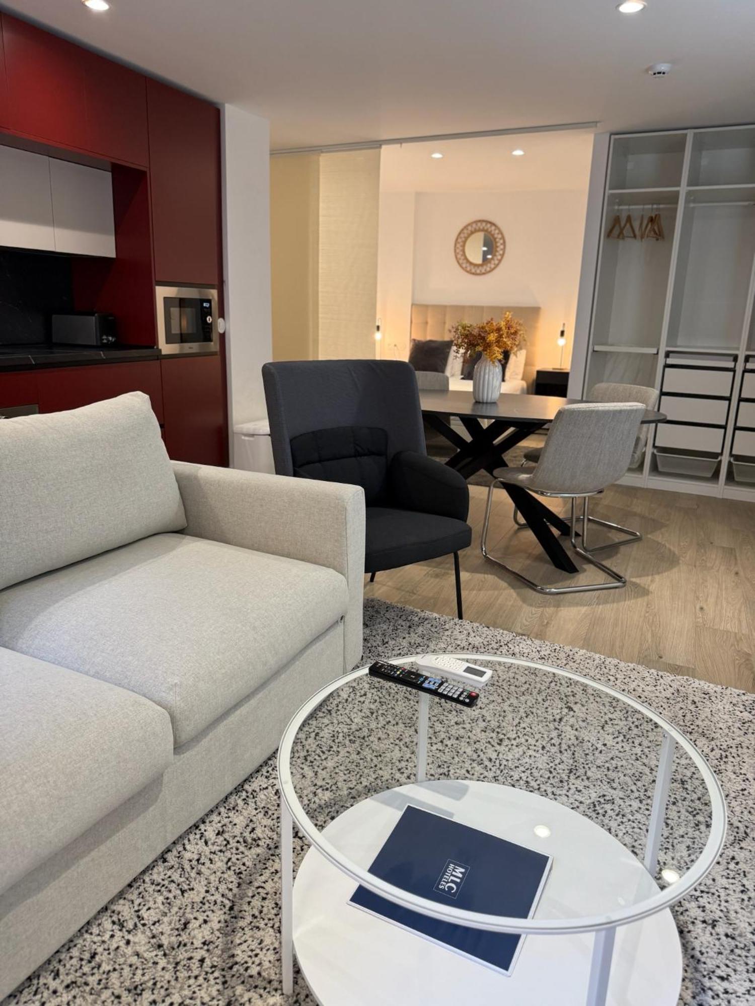 Apartamentos Mlc Ciudad De Linares Linares  Bagian luar foto